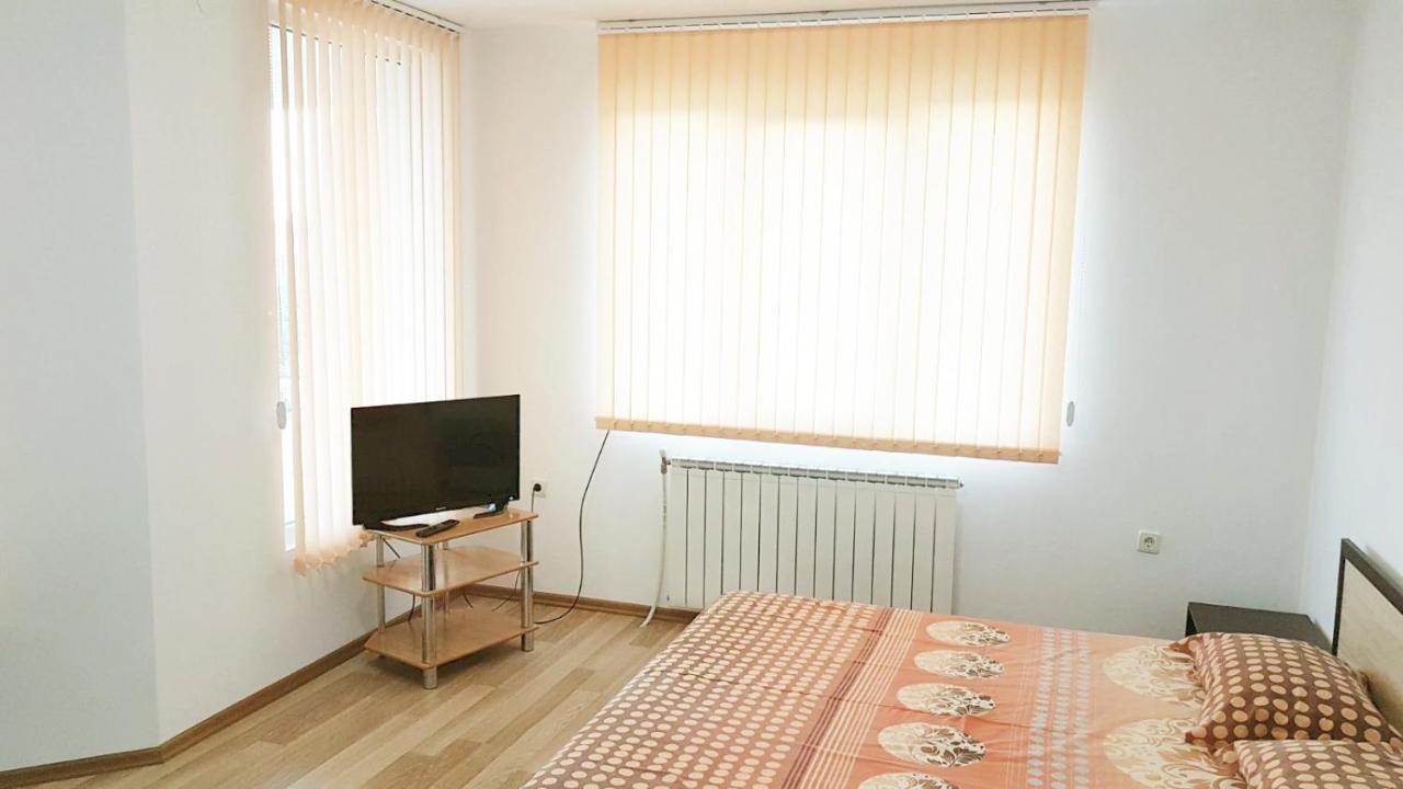 Kirovi House - Guest Rooms تساريفو المظهر الخارجي الصورة