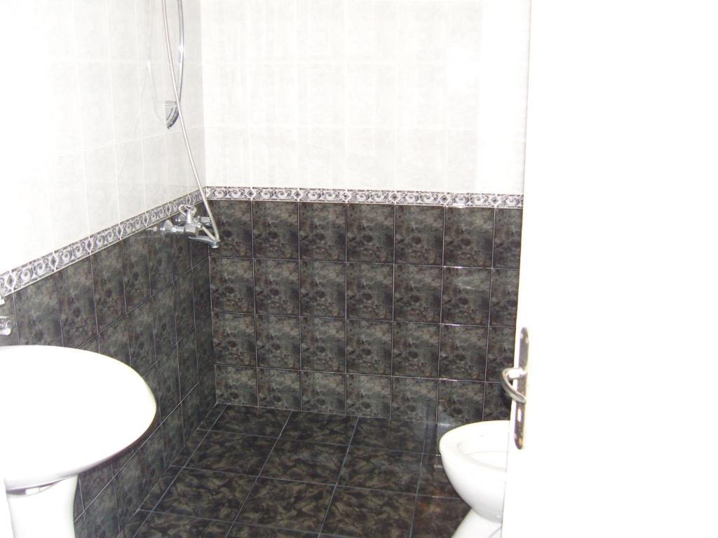 Kirovi House - Guest Rooms تساريفو المظهر الخارجي الصورة