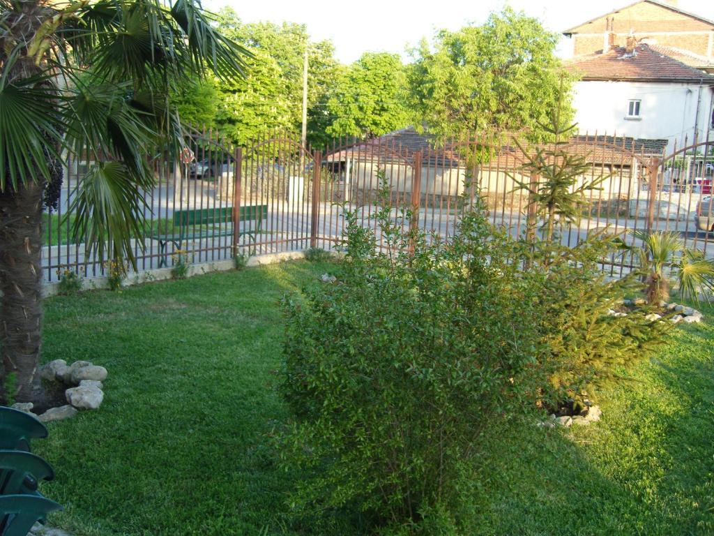Kirovi House - Guest Rooms تساريفو المظهر الخارجي الصورة